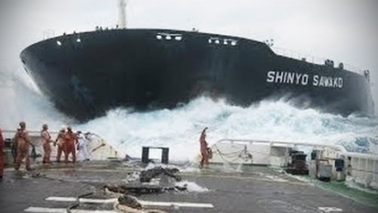 Επικές συντριβές πλοίων που ΔΕΝ βλέπεις κάθε μέρα (video)