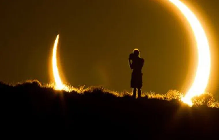 Εικόνες από την έκλειψη ηλίου στον κόσμο
