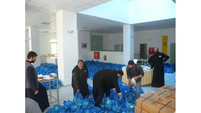 1.260 τσάντες με τρόφιμα διένειμε η Μητρόπολη  Γορτύνης και Αρκαδίας για τις ημέρες του Πάσχα