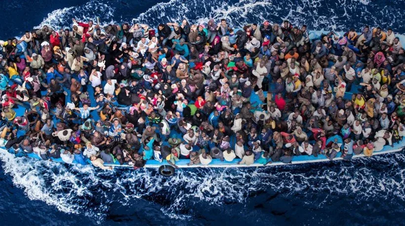 Νεο ναυάγιο Φόβοι για 700 μετανάστες νεκρούς στα ανοιχτά της Λαμπεντούζα