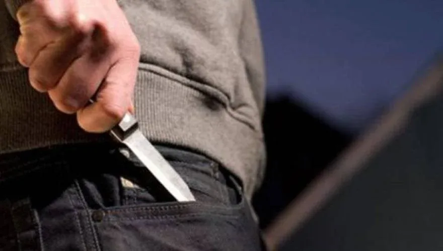 Αιματηρή συμπλοκή ανηλίκων- Νεαρός μαχαίρωσε συνομήλικό του για ένα κινητό