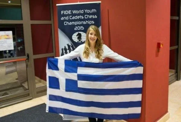 Χίλια μπράβο στο κορίτσι: Πρωταθλήτρια κόσμου η 15χρονη Σταυρούλα Τσολακίδου