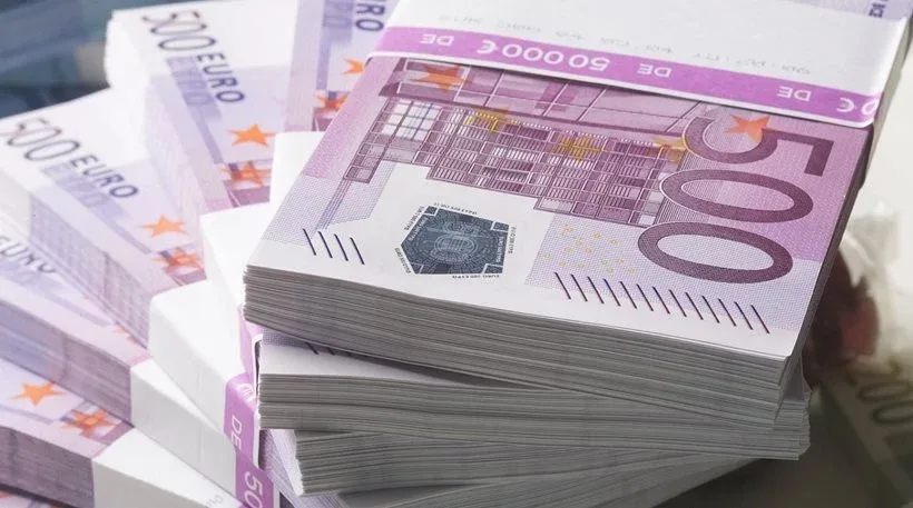 Σε απόγνωση εκατομμύρια Έλληνες: Αποσύρεται το 500ευρω!