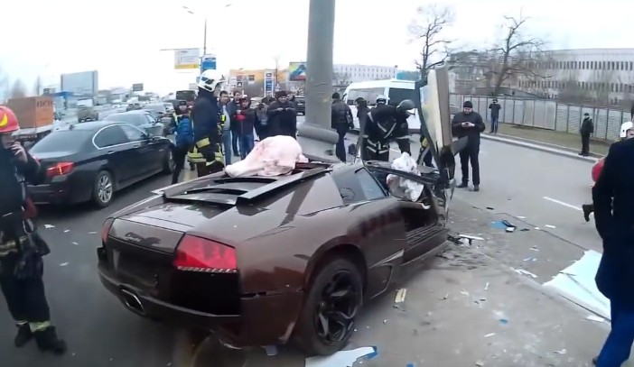 Τροχαίο με Lamborghini στην Μόσχα την Παρασκευή που σοκάρει – ΠΡΟΣΟΧΗ σκληρές εικόνες στο Video