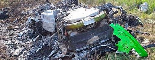 Βγήκαν ζωντανοί από ατύχημα με μια Lamborghini Aventador που έτρεχε με 320 χλμ/ώρα [video + photos]