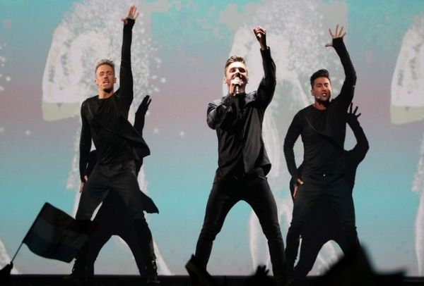 Γι αυτό είναι το απόλυτο φαβορί! Η εντυπωσιακή “ελληνική” εμφάνιση της Ρωσίας στην Eurovision που μας καθήλωσε