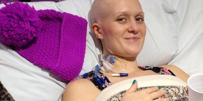 ΣΥΓΚΛΟΝΙΣΤΙΚΟ:22χρονη έμαθε ότι πάσχει από καρκίνο 4ου σταδίου μέσω Google αλλά πέτυχε το θαύμα