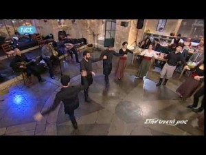 Όταν χορεύουν οι Κρητικοί στη δεν πατάνε καταπληκτικό βίντεο