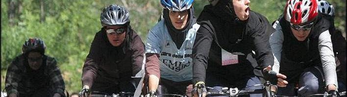 Απαγορεύτηκε στις γυναίκες να κάνουν ποδήλατο στο Ιράν… Επειδή «παραβιάζεται» η αγνότητά τους [εικόνες]