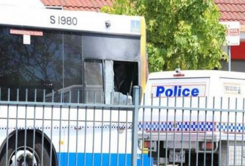 Φρίκη: Επιβάτης λεωφορείου έκαψε ζωντανό τον οδηγό! (Video)