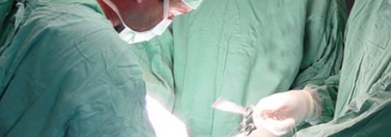 Η πρώτη επέμβαση αφαίρεσης όγκου από τον εγκέφαλο ασθενούς ο οποίος ήταν ξύπνιος, έγινε χθες στο ΠΑΓΝΗ