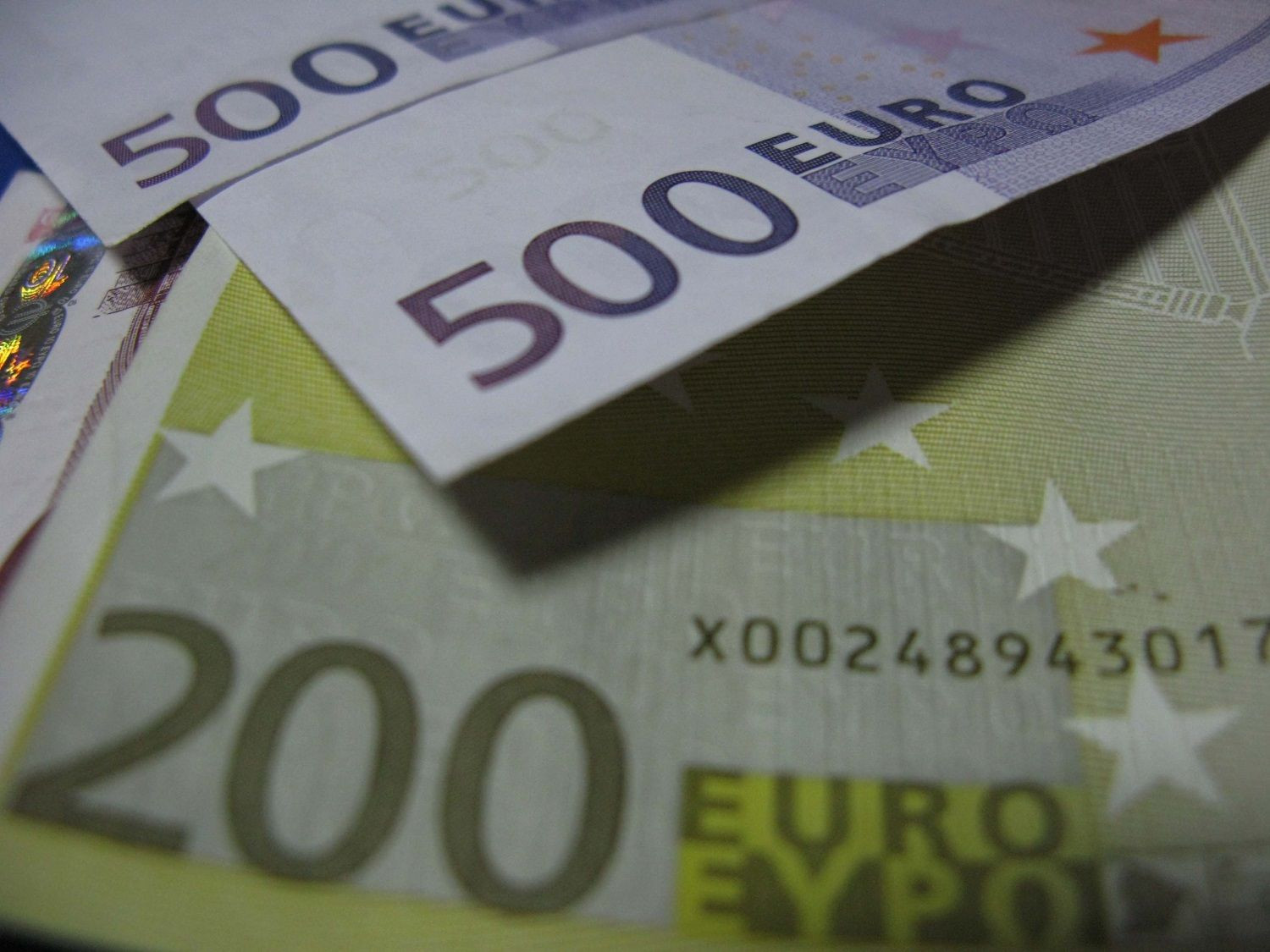 Αυτά είναι τα νέα χαρτονομίσματα του ευρώ που θα βγουν στην κυκλοφορία (φωτο+βίντεο)