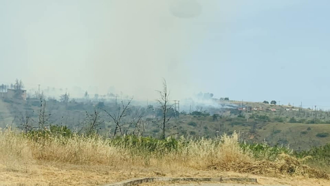 Πυρκαγιά στη Δροσοπηγή: Χωρίς ενεργό μέτωπο – Σε επιφυλακή η Πυροσβεστική