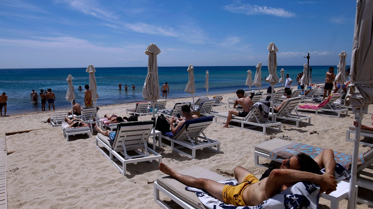 Λουκέτο σε beach bar στην Κυπαρισσία – Έκοβε αποδείξεις από… ταμειακές φάντασμα