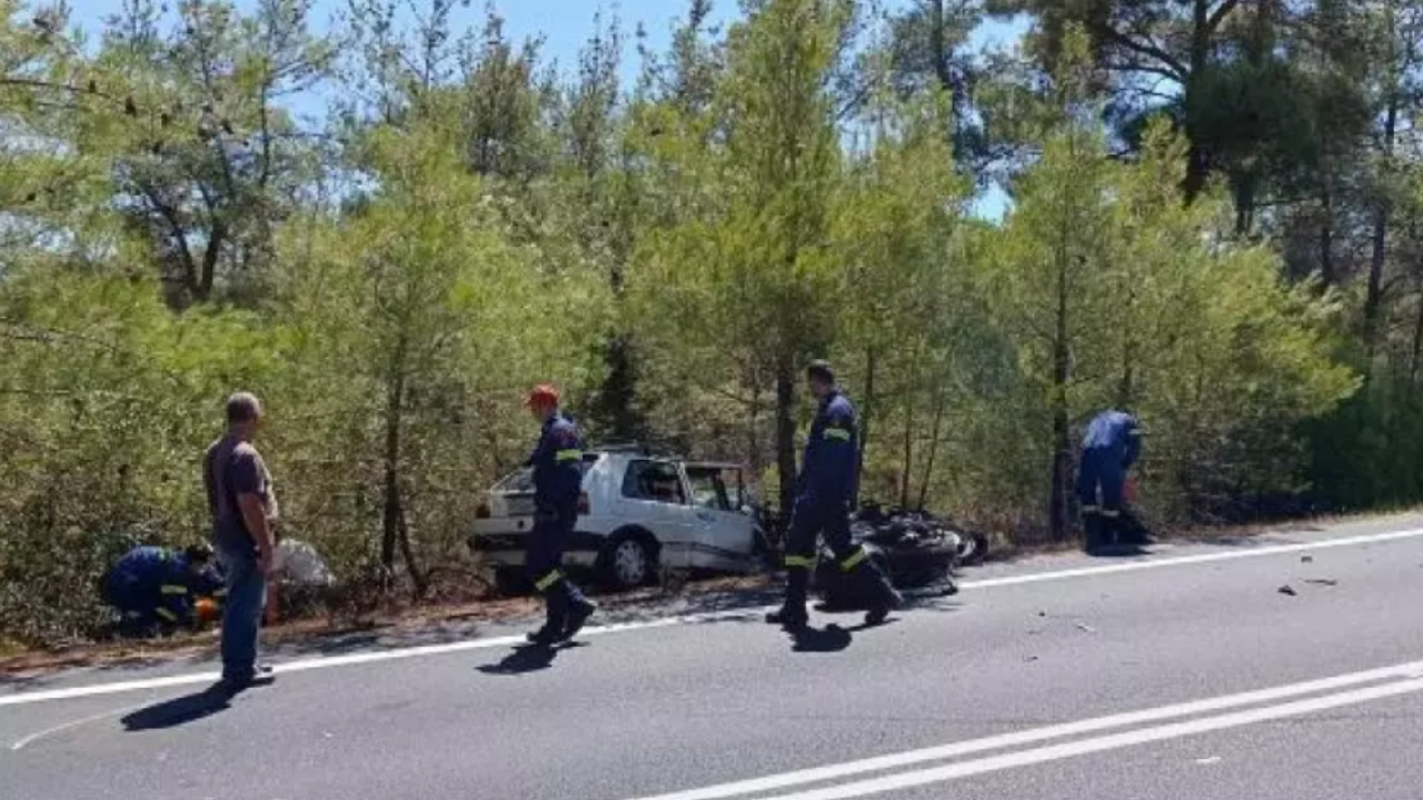 Λέσβος: Tροχαίο με 2 νεκρούς και 1 τραυματία