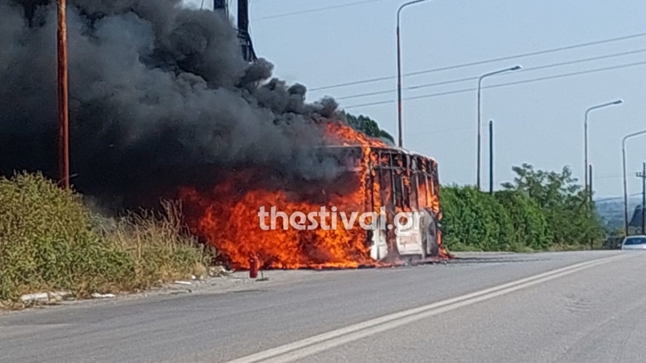 Φωτιά σε λεωφορείο των ΚΤΕΛ Θεσσσαλονίκης