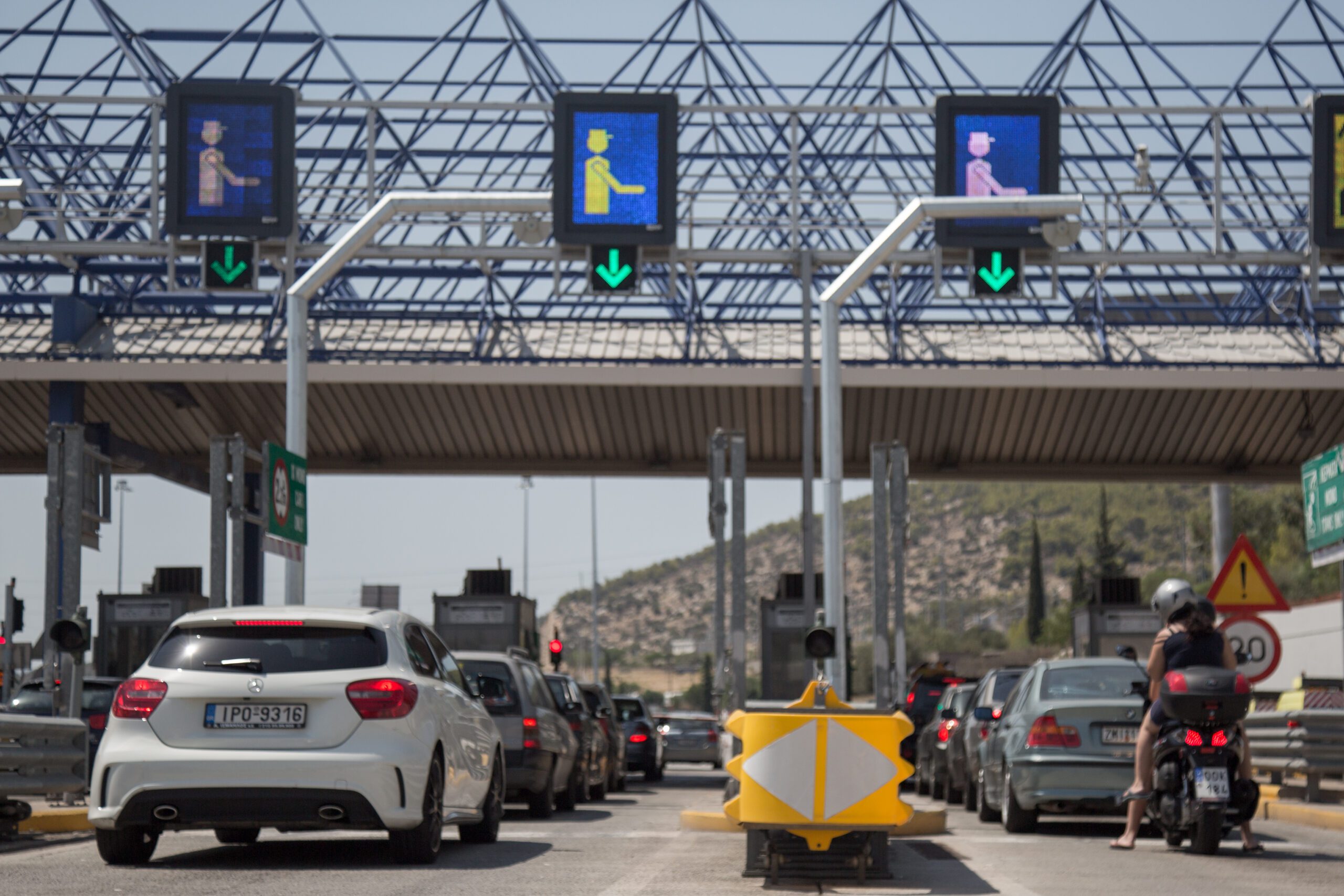 Με μειωμένα διόδια από σήμερα 6/10 οι διελεύσεις στην Αττική Οδό – Τι θα πληρώνουμε