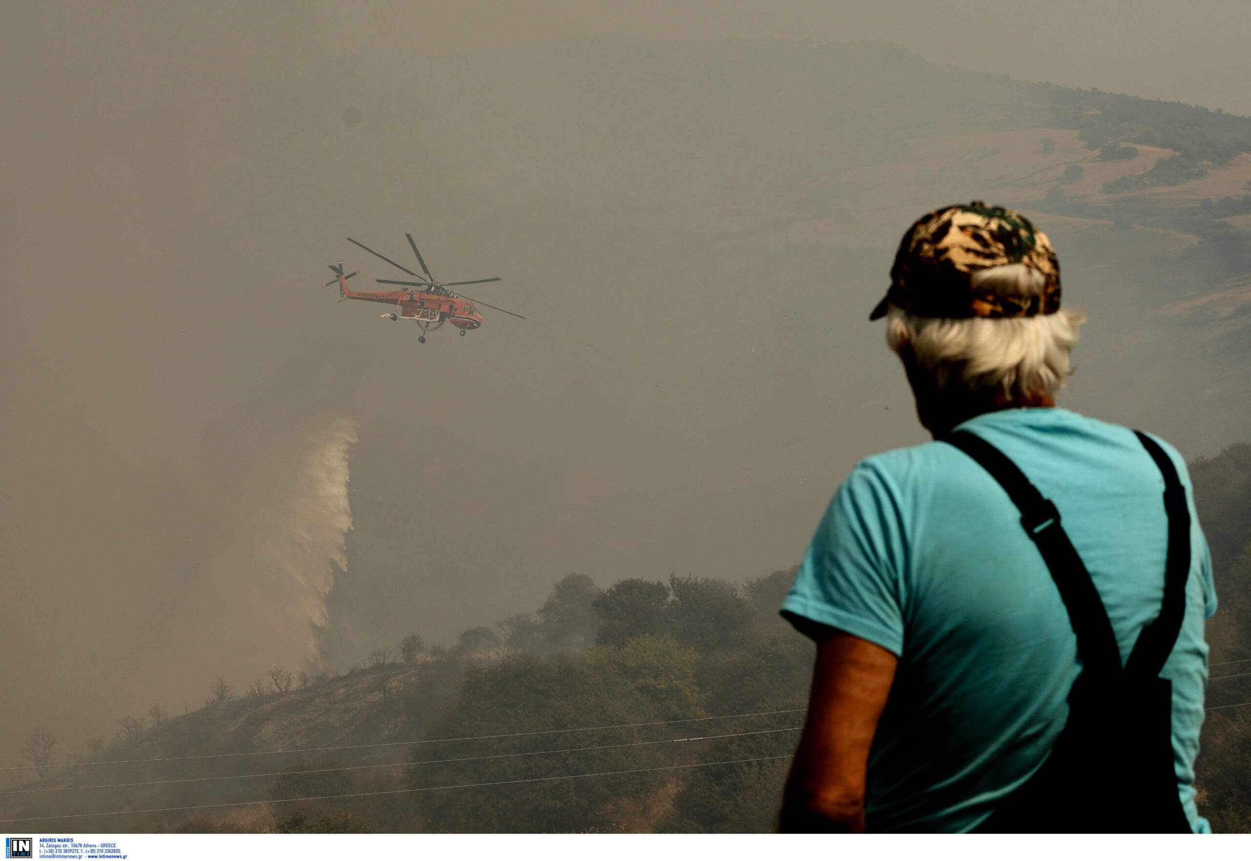 Φωτιά στην Κορινθία: Μάχη με τις αναζωπυρώσεις και τις διάσπαρτες εστίες – Κλειστά τα σχολεία