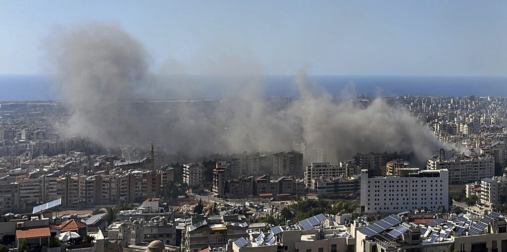 Μπαράζ βομβαρδισμών σε νότιο προάστιο της Βηρυτού – «Στόχος ο πιθανός διάδοχος του Νασράλα, ήταν σε υπόγειο καταφύγιο»