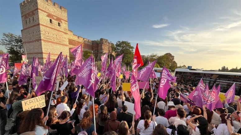 Διαδηλώσεις σε Κωνσταντινούπολη και Άγκυρα κατά των γυναικοκτονιών – Επεισόδια σε δικηγορικό σύλλογο