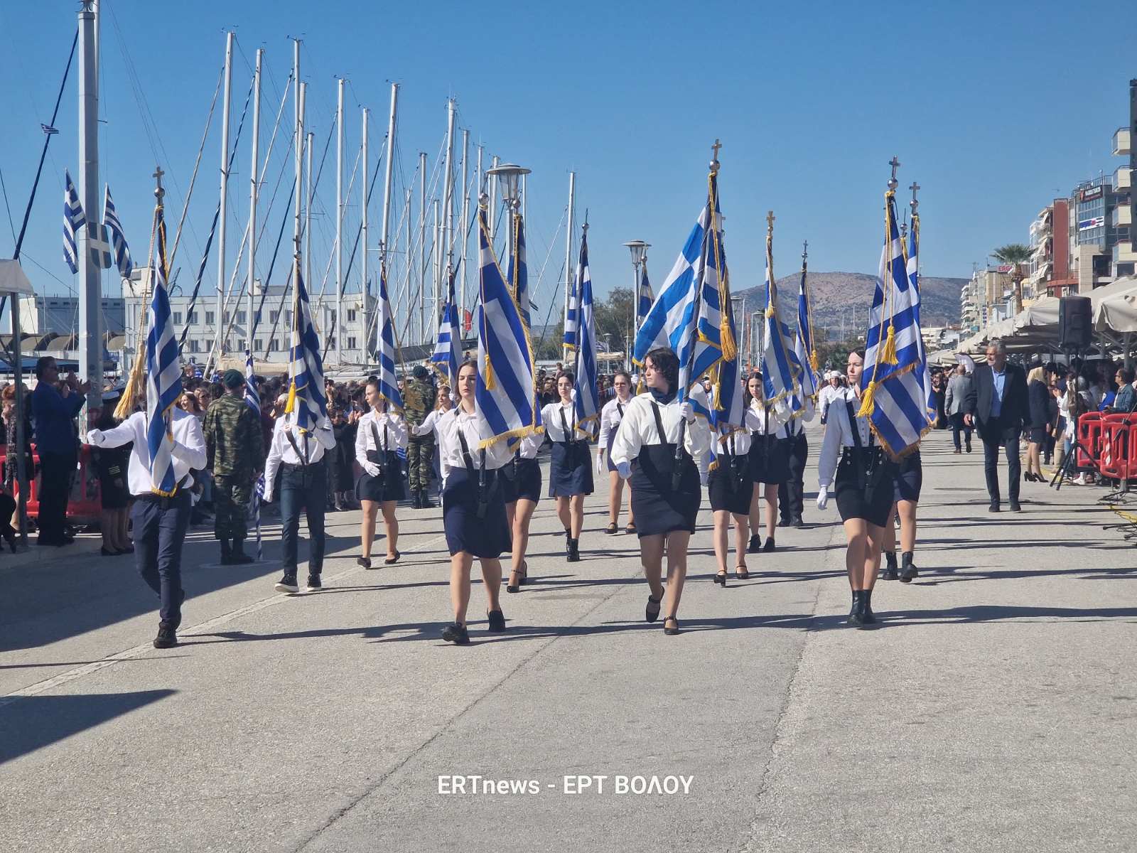 Βόλος: Με κάθε επισημότητα και με την μαθητική παρέλαση γιορτάστηκε η Εθνική Επέτειος του “ΟΧΙ