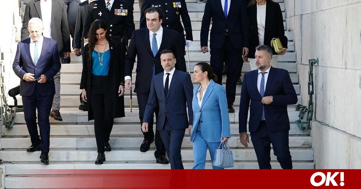 Η πρώτη δημόσια εμφάνιση του Χάρη Δούκα και της Γεωργίας Πολυτάνου μετά τον γάμο και το κομψό look της Όλγας Κεφαλογιάννη στο Σύνταγμα