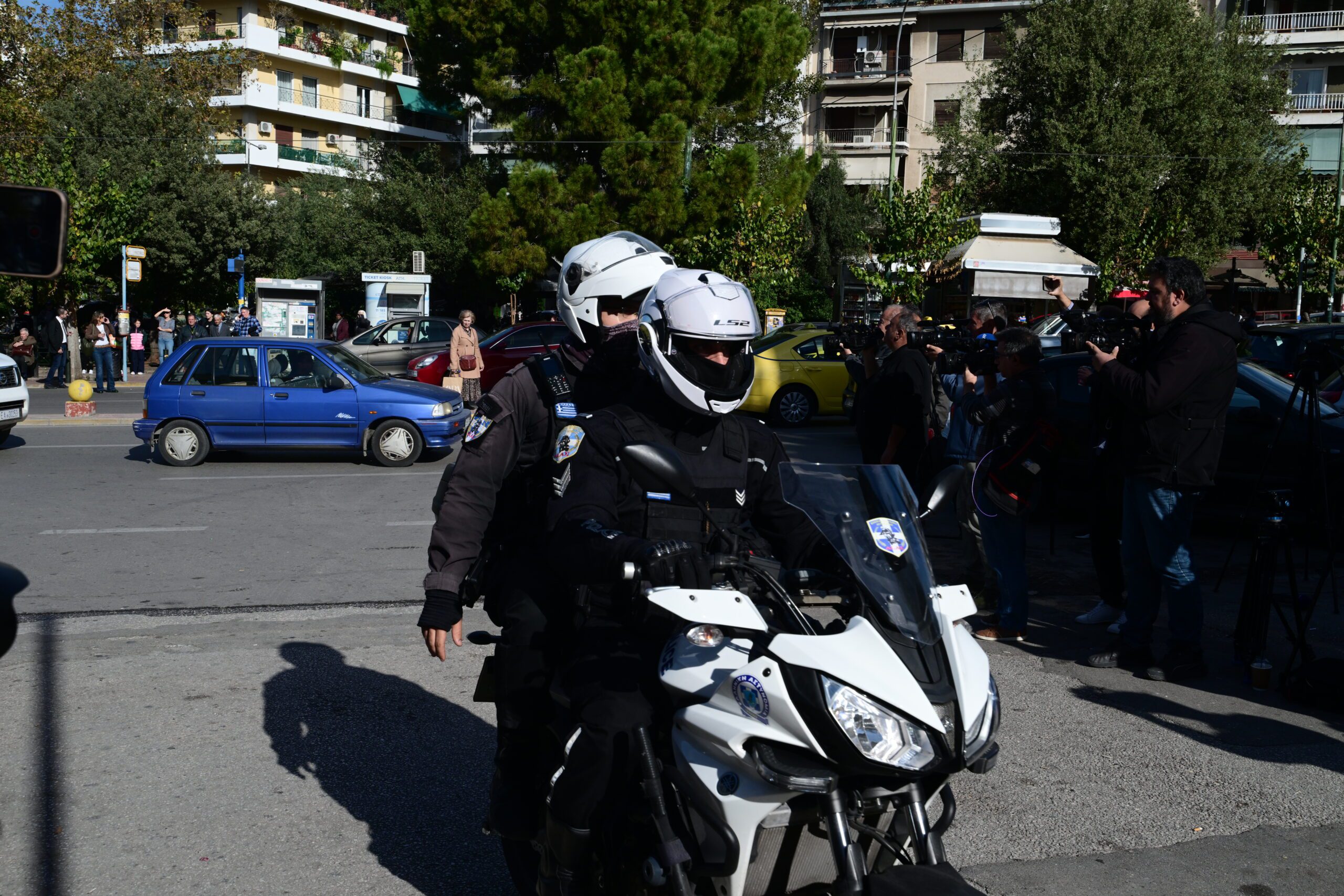 Συνελήφθησαν 2 γυναίκες για κλοπές προϊόντων από εμπορικά καταστήματα και σούπερ μάρκετ στο ιστορικό κέντρο της Αθήνας