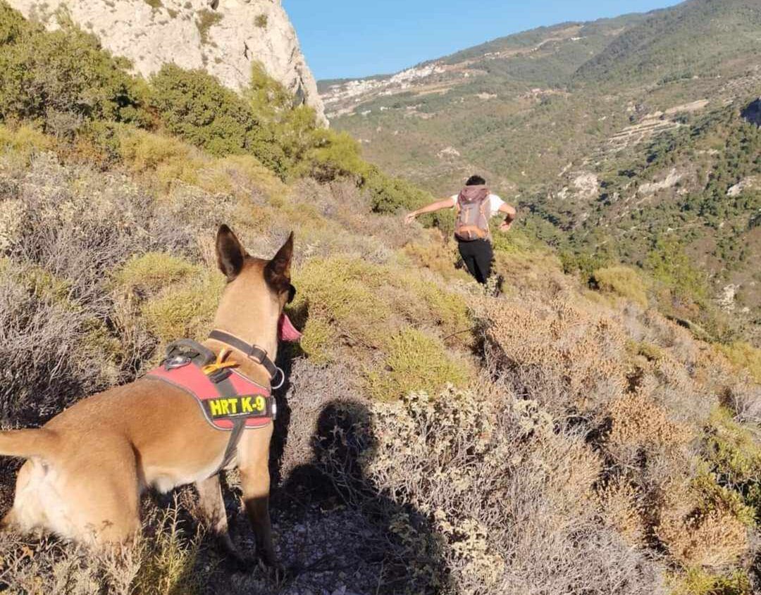 Εντόπισαν άμεσα και απεγκλώβισαν 80χρονο στον Μαραθόκαμπο της Σάμου