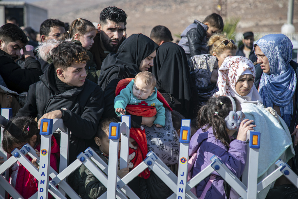 To ΕΡΤNews στη Δαμασκό: Οι πολίτες στη Συρία βλέπουν για πρώτη φορά μέλλον στη χώρα τους