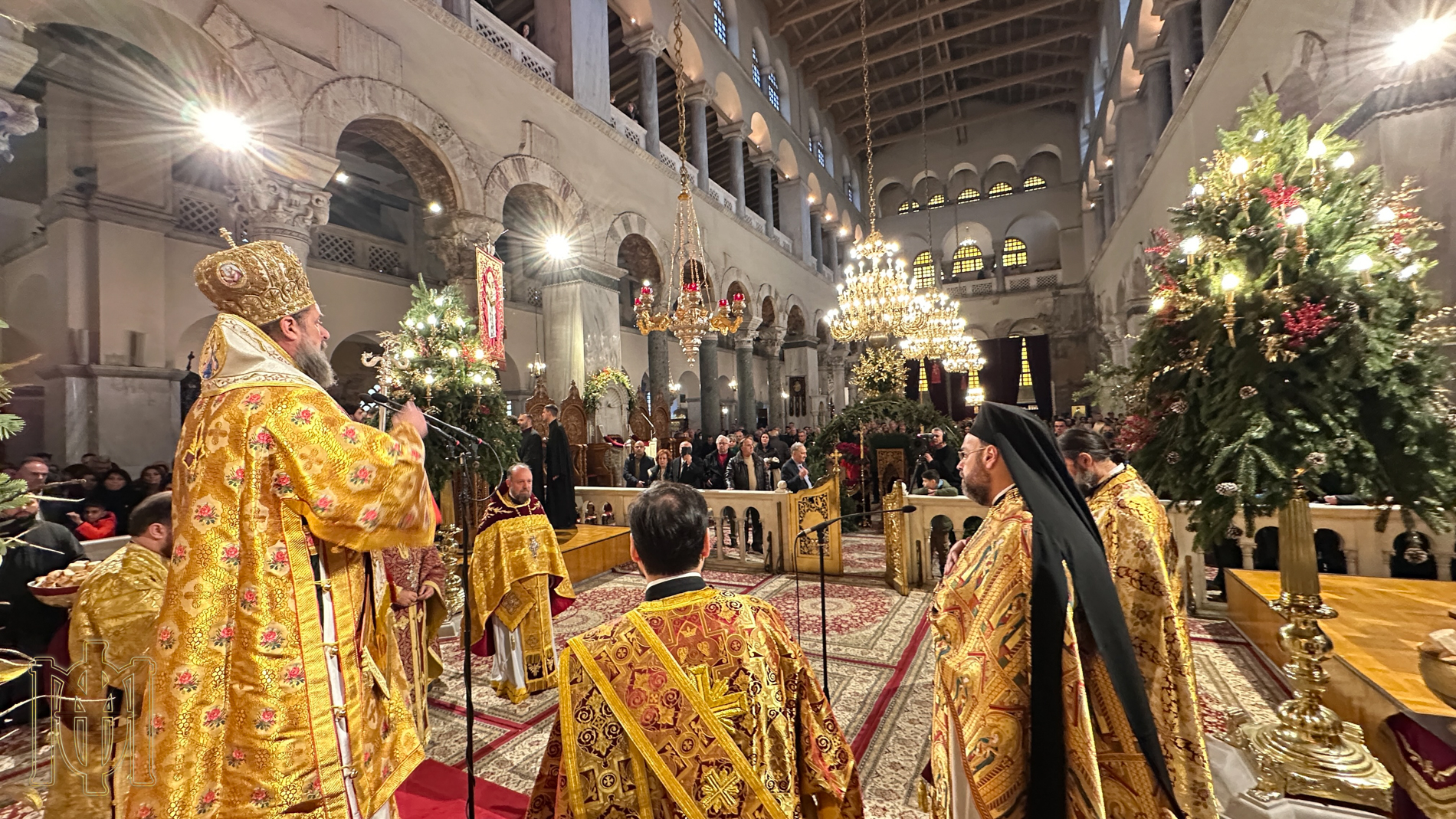 Με λαμπρότητα και κατάνυξη εορτάστηκαν τα Χριστούγεννα στη Θεσσαλονίκη