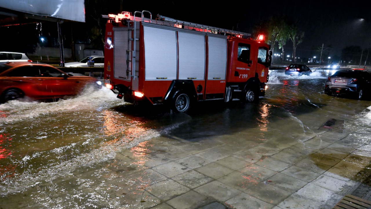 Άλιμος: Γέμισε ξανά λύματα η παραλιακή 