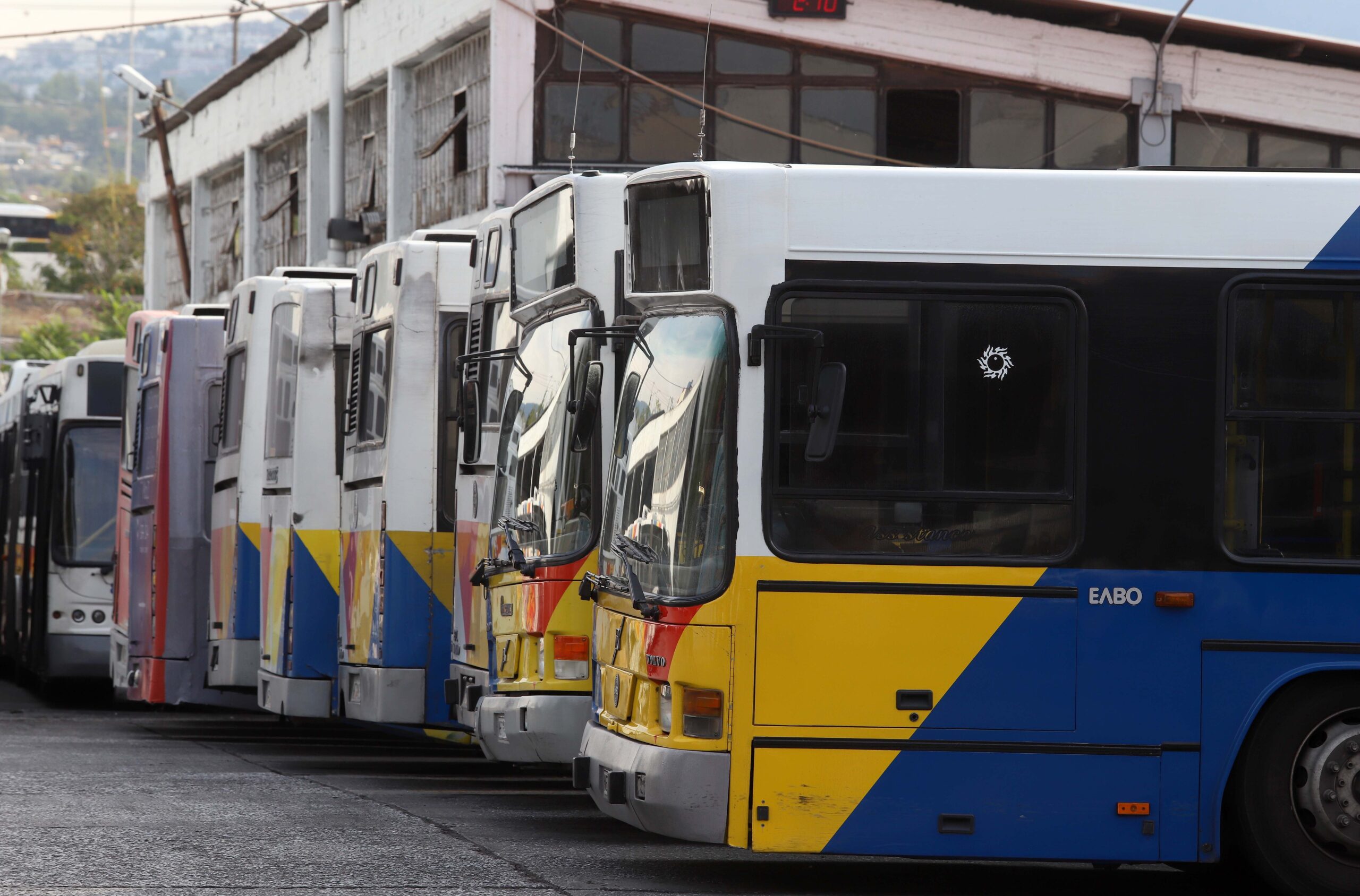 Θεσσαλονίκη: Στις 22:00 τα τελευταία δρομολόγια ΟΑΣΘ παραμονή Πρωτοχρονιάς με εξαίρεση τη νυχτερινή γραμμή