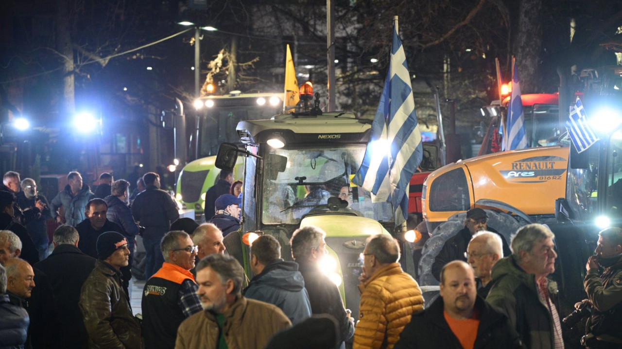 Συλλαλητήριο με τρακτέρ στο κέντρο της Λάρισας