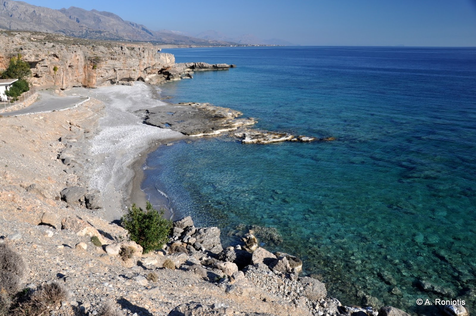 Στα νότια παράλια των Χανίων εντοπίστηκαν 20 μετανάστες – Μεταφέρονται στο Εκθεσιακό κέντρο Αγιάς