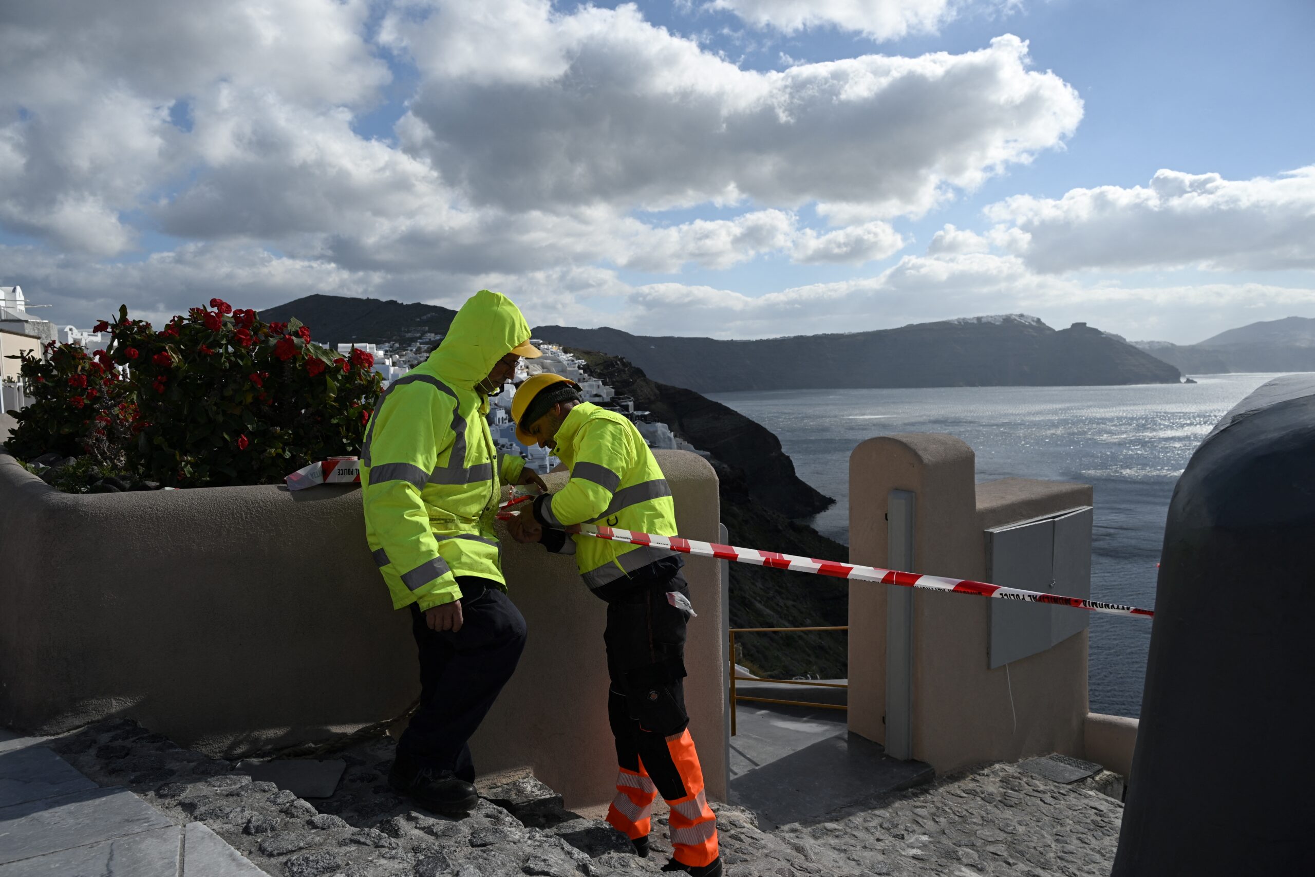 Σεισμική δραστηριότητα στις Κυκλάδες: Σε κατάσταση έκτακτης ανάγκης και η Ίος – Οι επιστήμονες εστιάζουν στη Νέα Καμένη