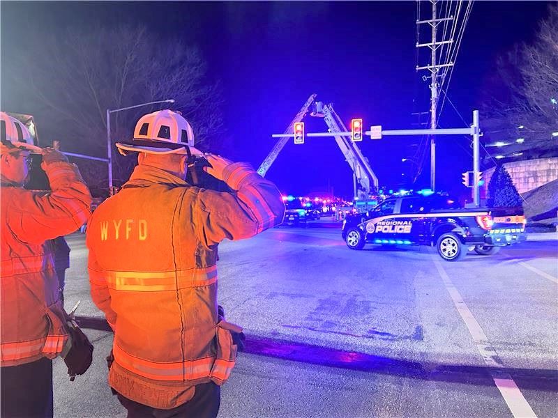 Ένοπλος παίρνει ομήρους σε νοσοκομείο στην Πενσιλβάνια -Νεκροί ο δράστης και ένας αστυνομικός