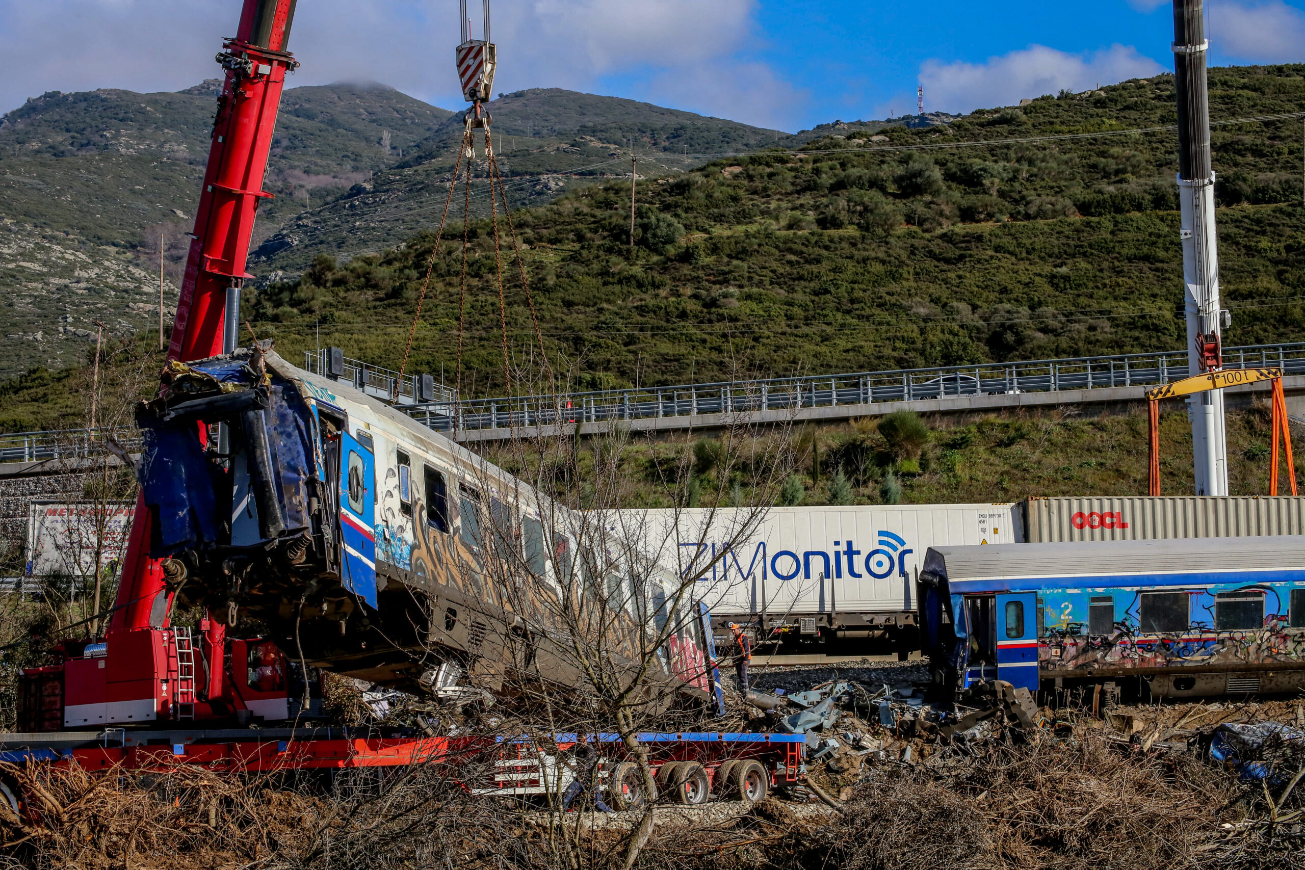 Τέμπη: Στα εγκληματολογικά οι τεχνικές εκθέσεις – Στα ύψη η πολιτική αντιπαράθεση με αιχμές κατά της Δικαιοσύνης