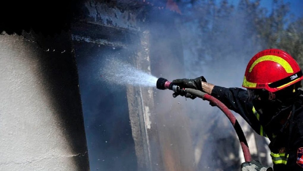 Φλώρινα: Φωτιά στο Βαρικό προξένησε σοβαρές ζημιές σε οίκημα και κουζίνα καταστήματος αναψυχής