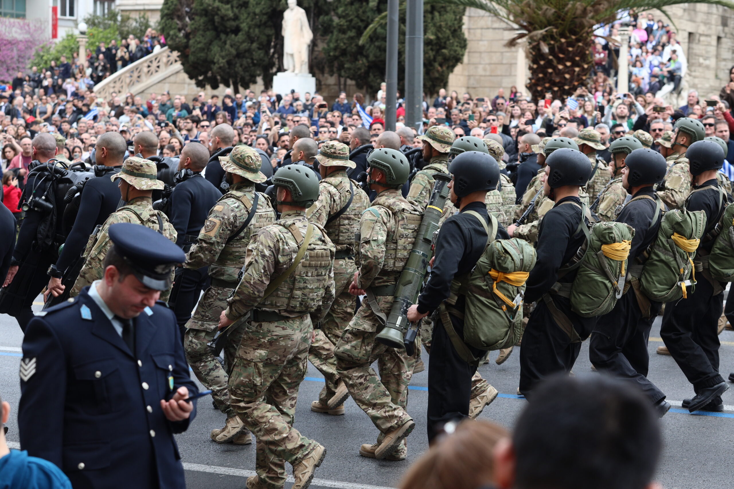 Ανακοίνωση ΣΥΡΙΖΑ και Νέας Αριστεράς για συνθήματα στην παρέλαση της 25ης Μαρτίου