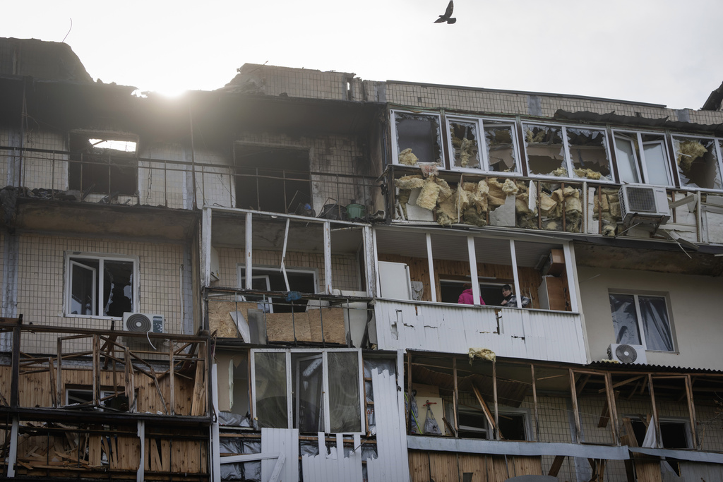 Ρωσικές επιθέσεις με drones στην Ουκρανία – «Μόνο εγώ μπορώ να σταματήσω τον Πούτιν», λέει ο Τραμπ