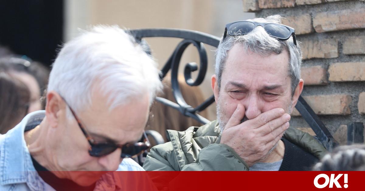 Καίτη Κωνσταντίνου: Ξέσπασαν σε κλάματα οι συνάδελφοί της στην κηδεία της